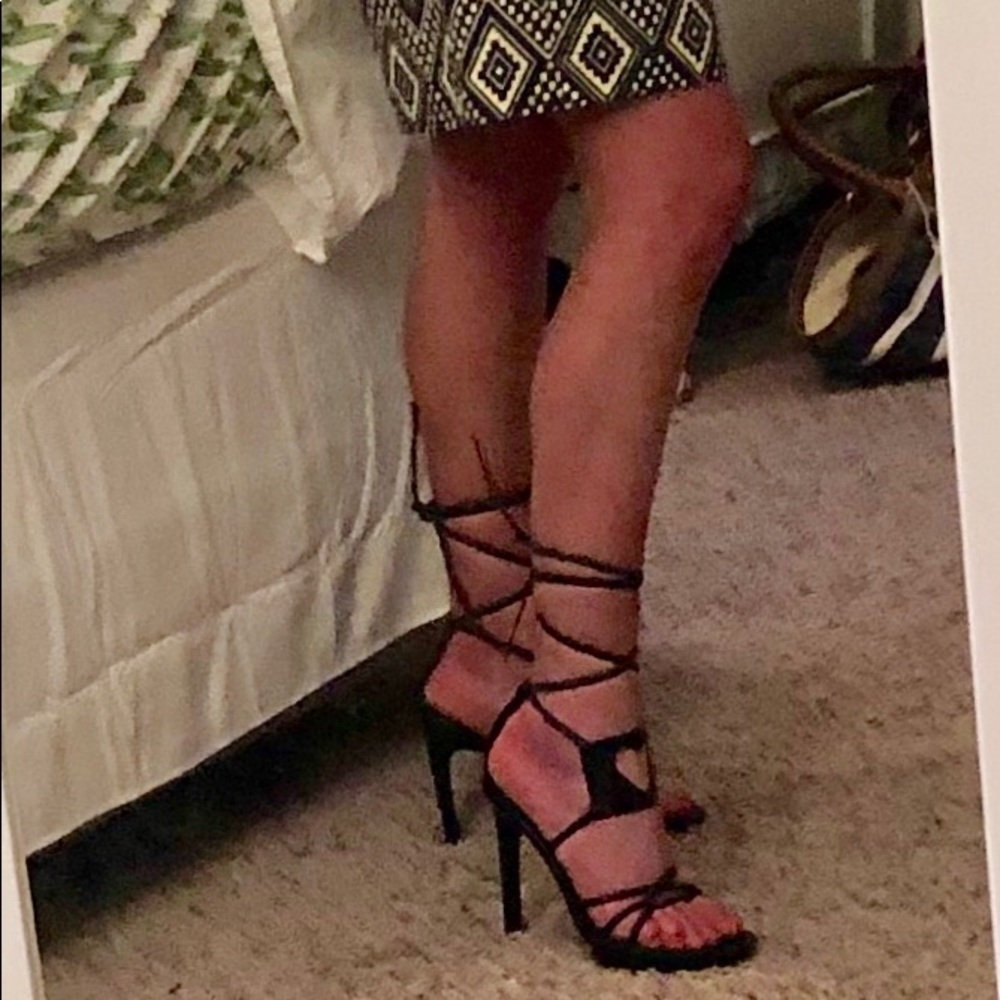 GUCCI - Women’s High Heel Black Leather Sandals